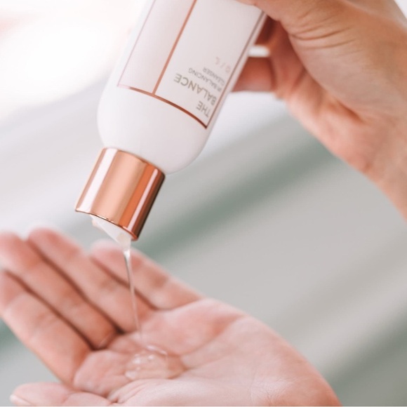 NIB BeautyBio The Balance pH Balancing Gel Cleanser with Ginger Root Extract 6oz - Picture 3 of 11